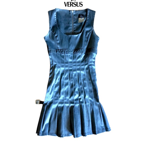 ONE DAY Versace stretch satin dress A jaw dropper! - Picture 2 of 8